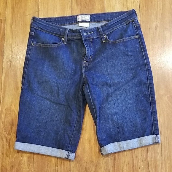 Shorts - Picture 1 of 4